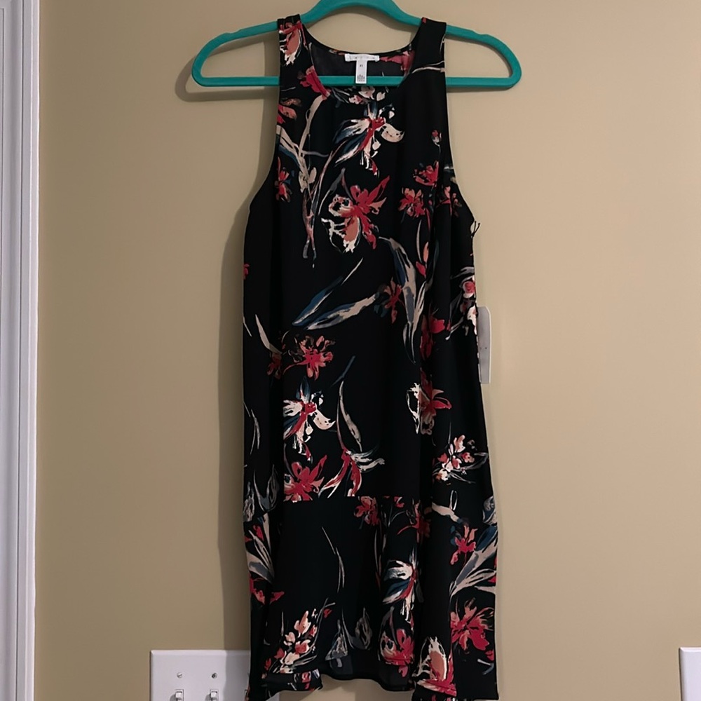 NWT leith floral ruffle hem dress